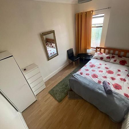 Quite Broad Resr 1 Hotel Coventry Luaran gambar